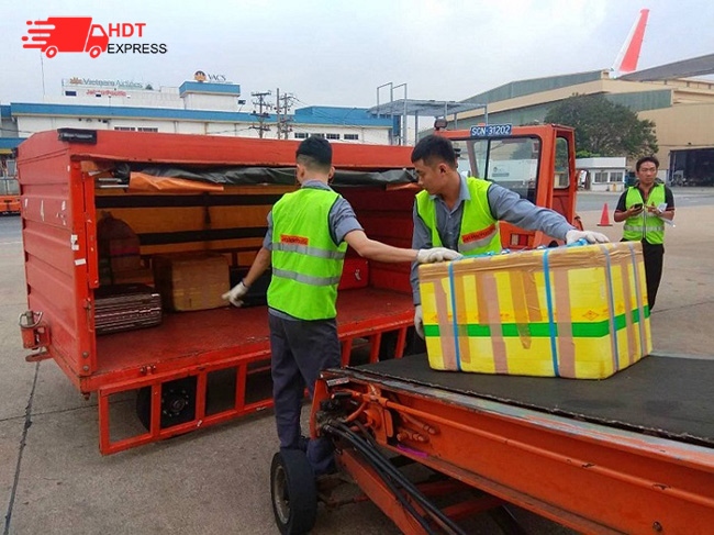 tài xế nhận chuyển nhà hà nội đà nẵng